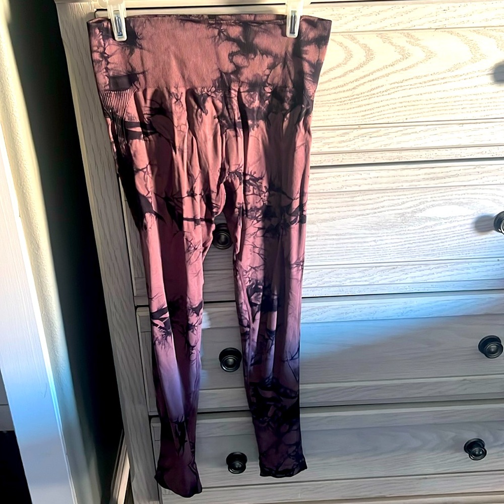 Elastic polyester fabric/ workout tights